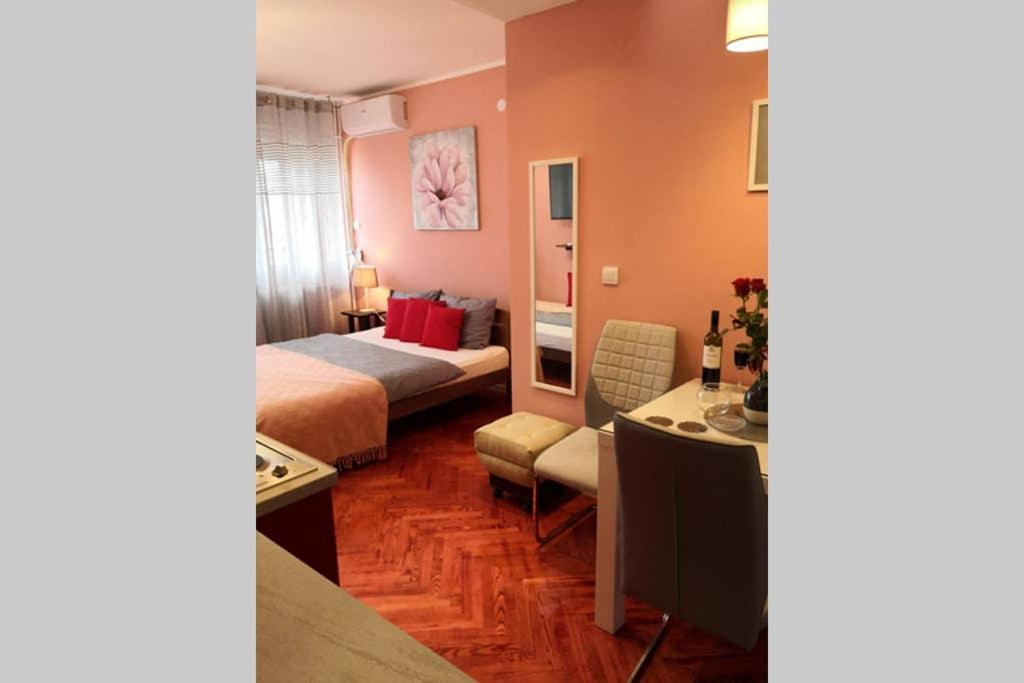 Studio Prim Belgrad Exteriör bild